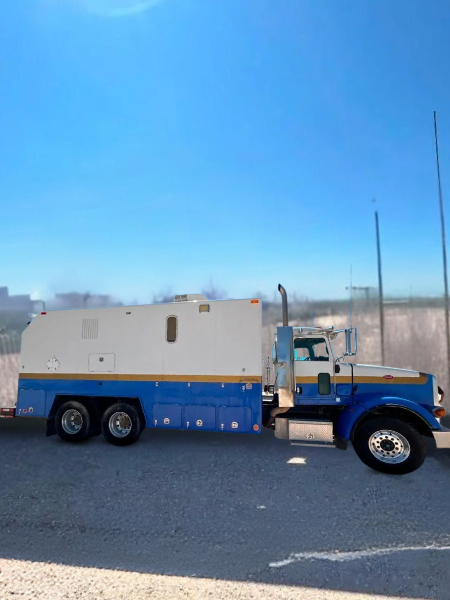 2011 Peterbilt 367 T/A Wireline Truck